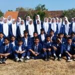 Saksikan Kekompakan Paskibra, Siswa SMP Mudama Ikuti Upacara HUT Ke-81 RI