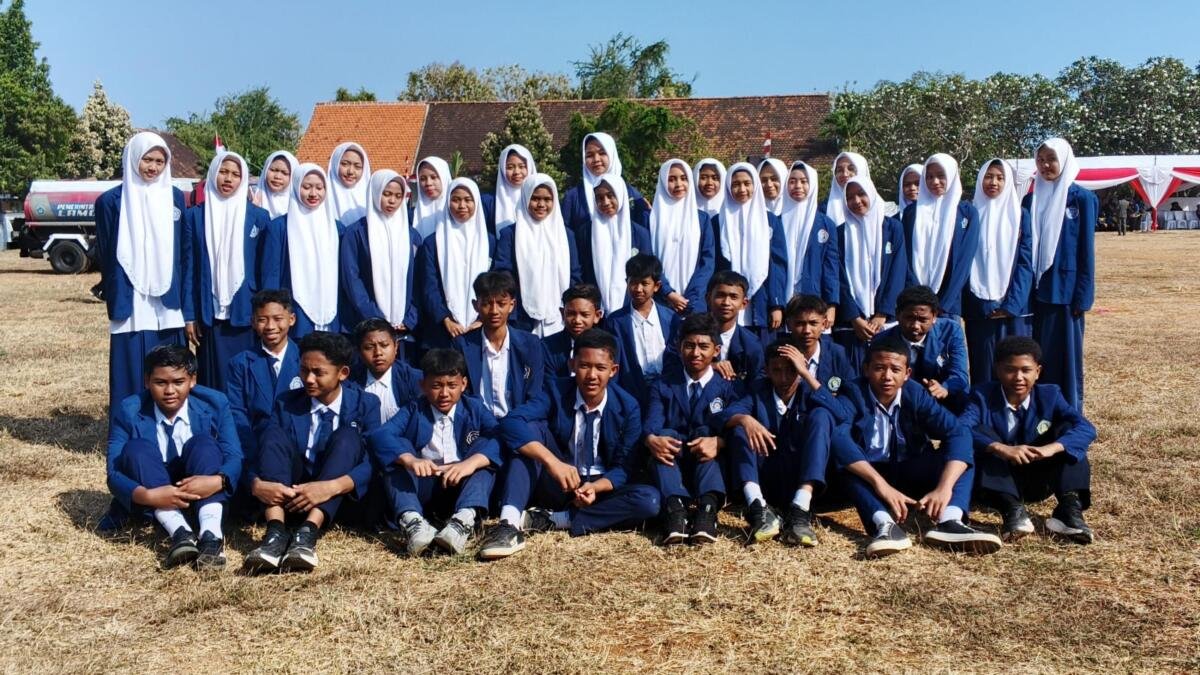 Saksikan Kekompakan Paskibra, Siswa SMP Mudama Ikuti Upacara HUT Ke-81 RI