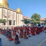 Semangat Tahun Ajaran Baru, Seluruh Siswa MI Muhammadiyah 5 Banyutengah Ikuti Latihan Tapak Suci Perdana
