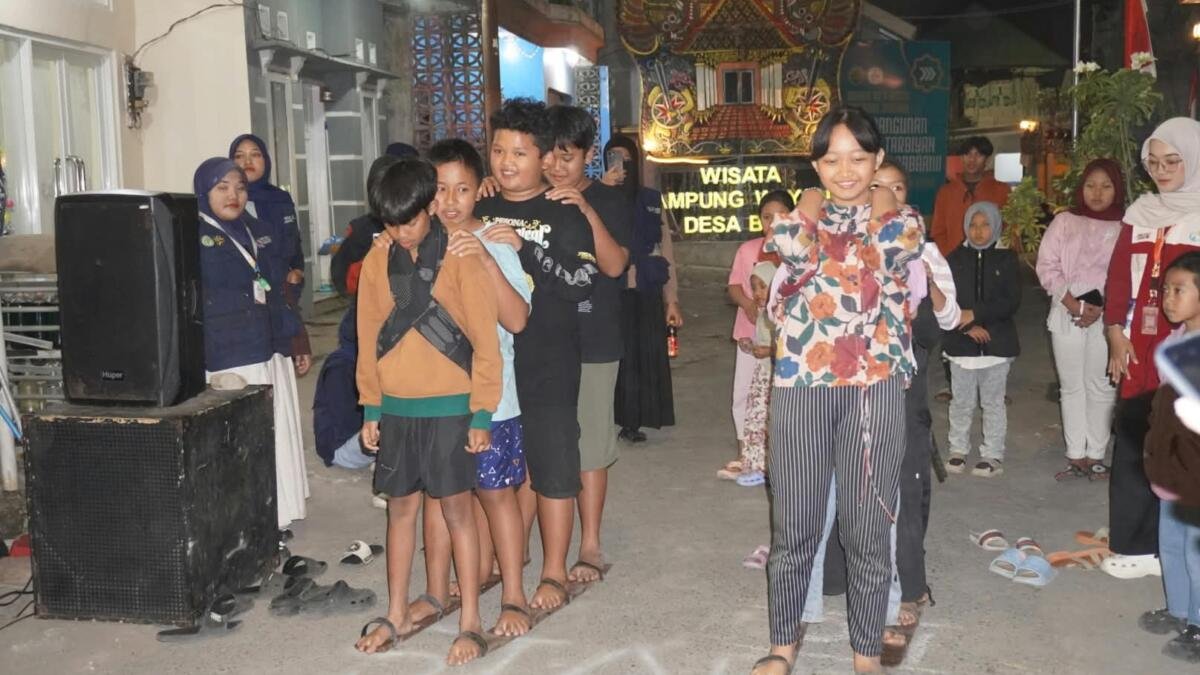 Semarak HUT RI, KKN MAs 33 dan Karang Taruna Tri Raharjo Hidupkan Permainan Tradisional