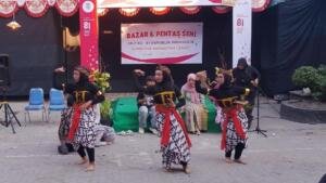 Siswa SMP Muhammadiyah 1 Babat Tampilkan Kreativitas dalam Bazar dan Pentas Seni
