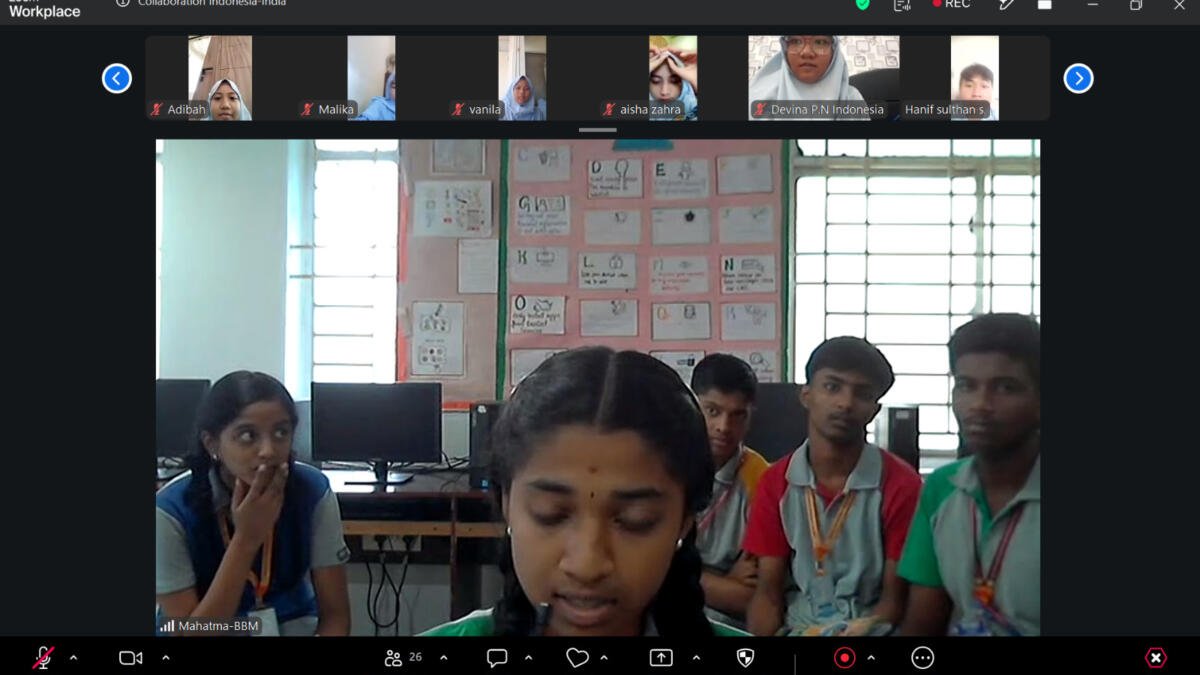 Siswa Spemlibels dan Sekolah India Bedah Teknologi Satelit dalam Global Collaboration