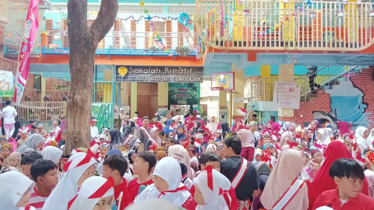 SLhT Sekolah Kreatif Jadi Penggerak Pawai Kemerdekaan dari Balik Layar