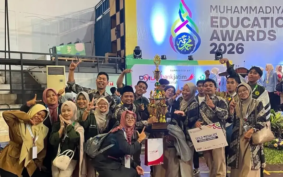 SMKS Muhammadiyah 1 Genteng Dinobatkan sebagai Juara Umum Jenjang SMK di Ajang ME Awards 2026
