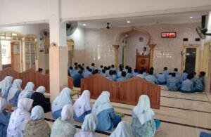 SMP Muhammadiyah 3 Surabaya Gelar Doa Bersama untuk Kelancaran Muktamar ke-35 NU di Jombang