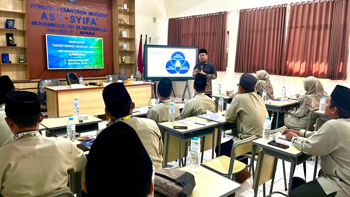 SMP Muhammadiyah Asy-Syifa’ Blimbingrejo Gelar Lokakarya Transformasi Menuju Sekolah Unggul