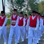 Tampil Kompak dan Memukau, Siswa SD Mutu Kagumi Semarakkan Gerak Jalan HUT RI Ke-81 di Balongpanggang