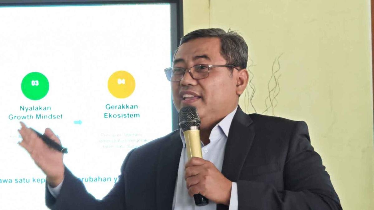 Tantangan Terbesar Dunia Pendidikan Menurut Prof Khoirul Anwar