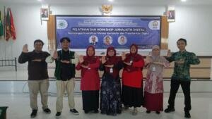 Tiga Peserta Raih Bonus karena Berhasil Tulis Berita Tercepat dalam Pelatihan Jurnalistik Digital