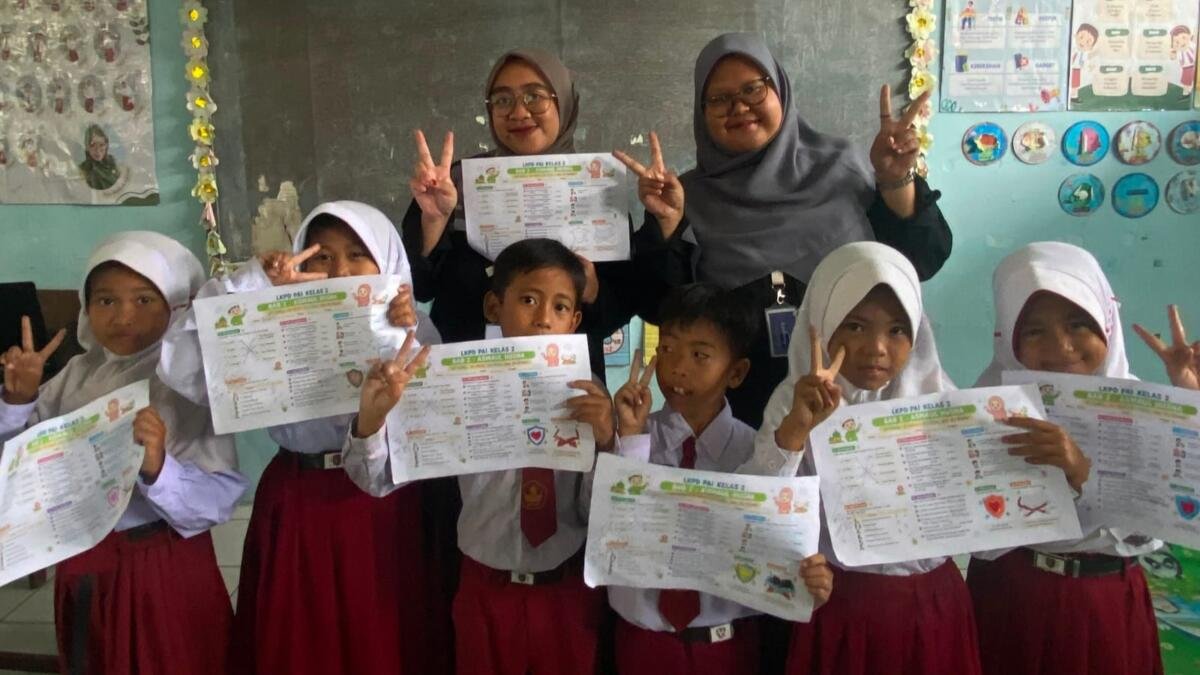 Tingkatkan Antusiasme Belajar, Mahasiswa KKN Terapkan Media Interaktif di Kelas