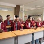 UMM Borong Penghargaan LLDIKTI Wilayah VII Berkat Kerja Sama Industri dan Internasional yang Berdampak