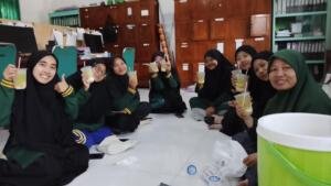 Usai Fun Game Dasawarsa Al-Ishlah, Es Degan Jadi Pelepas Dahaga