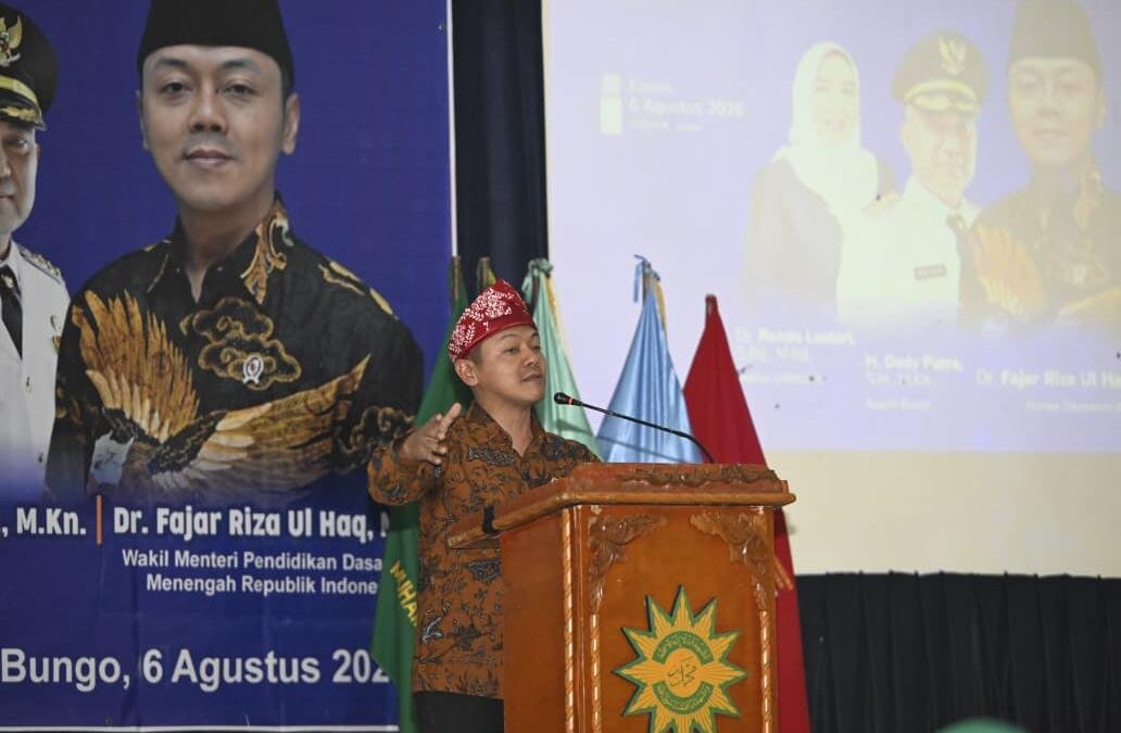 Wamen Fajar Apresiasi Ummuba, Sebut LPTK Penopang Kemajuan Pendidikan Indonesia