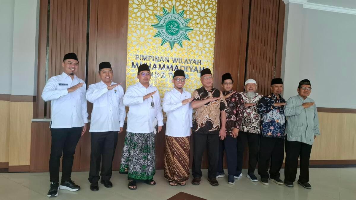 Wamen Haji Dahnil Anzar Kunjungi PWM Jatim, Bahas Dam hingga Penertiban KBIHU