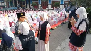Warcil SDM Limas Liput Friday Charity, Shalat Dhuha, dan Gema Al Kahfi