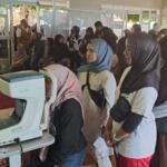 252 Warga Lembang Ikuti Pemeriksaan Mata Gratis, 56 Dapat Kacamata