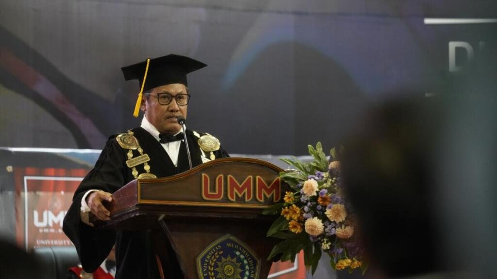 AI Tak Bisa Gantikan Empati, Komisaris KAI Bekali Lulusan UMM Hadapi Disrupsi Teknologi