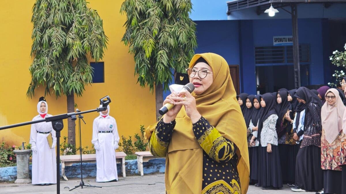 Amanat Upacara Spemutu: Literasi Bukan Sekadar Membaca dan Menulis