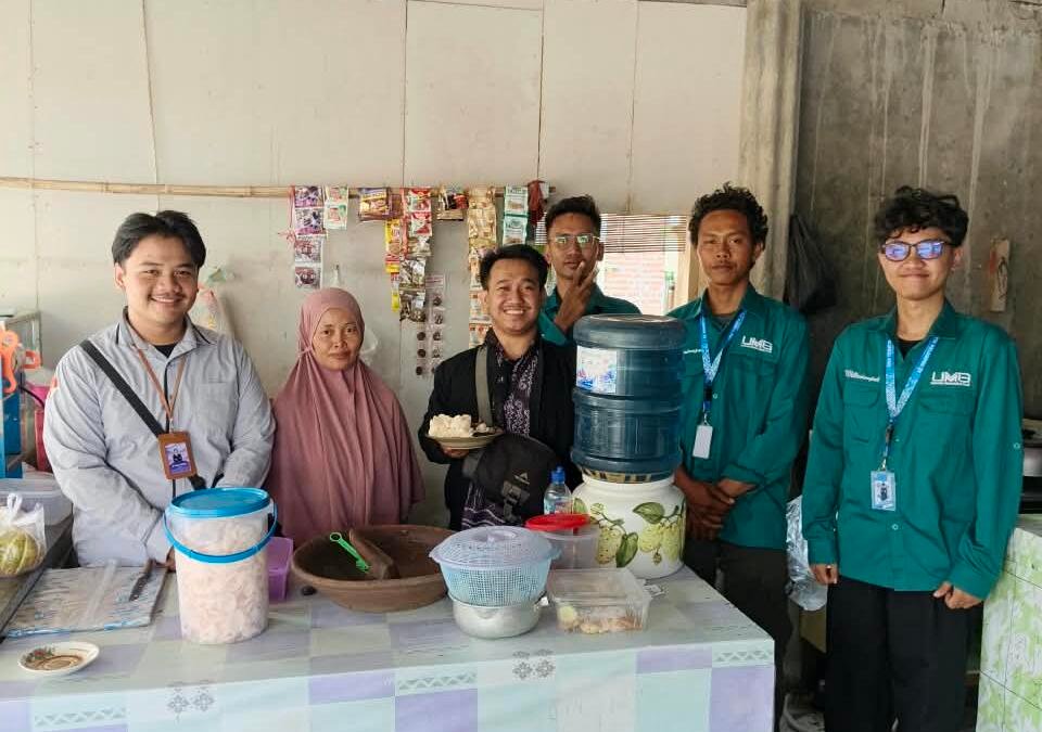 Bantu UMKM Desa Sukoanyar, Mahasiswa KKN UMG Gagas Program Pendampingan Sertifikasi Halal