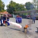 Belajar dari Api, Menjaga Bumi: SD Muhammadiyah 18 Kalibaru Kunjungi Damkar Banyuwangi