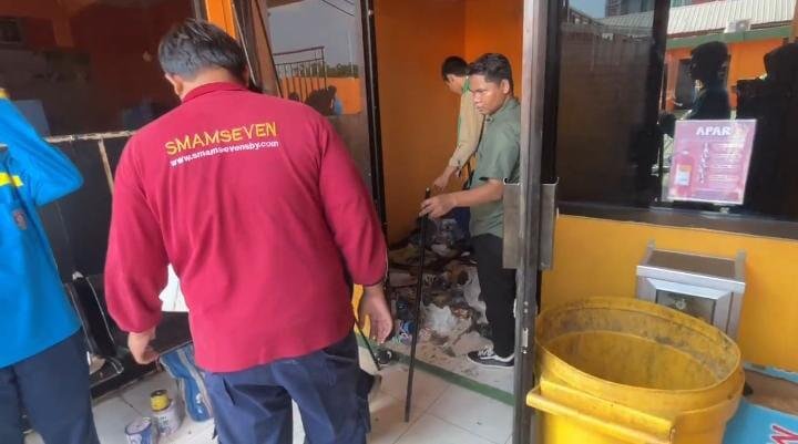 Belang, Calon Dewan HW Generasi 5 Smamseven Gelar Aksi Bersih-Bersih dan Daur Ulang