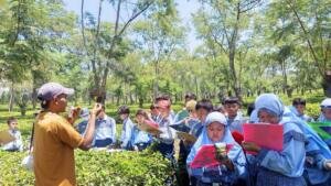 Dari Pucuk Teh hingga Secangkir Teh, Siswa Mugeb Belajar Langsung di Wonosari
