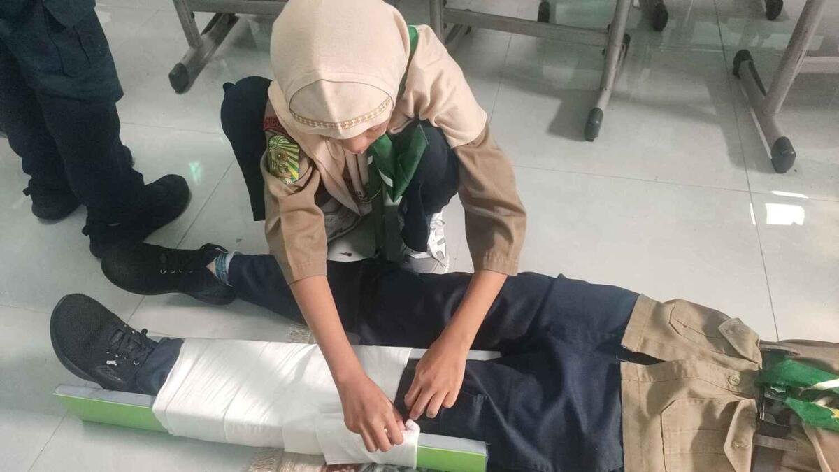 Dokter Kecil SD Mumtaz Jadi Garda Terdepan Pertolongan Pertama Warga Sekolah