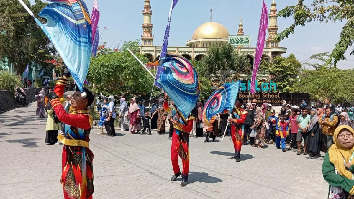 Gegap Gempita, Al-Ishlah Marching Band Competition, Ribuan Penonton Kepung Area Ponpes