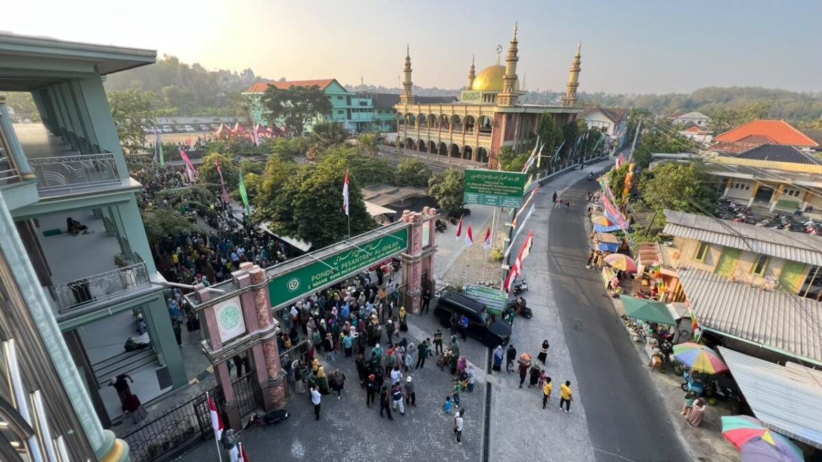 Jalan Santai Masyan Al-Ishlah Gerakkan Ekonomi Warga Sendangagung