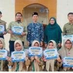 Jumat Penuh Berkah, KL Lazismu SMA Muhammadiyah 1 Babat Salurkan 13 Voucher Beasiswa SPP