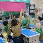 Orang Tua Mengajar, Siswa Kelas 1 ICP-1 SD Musix Belajar Mengelola Uang Saku