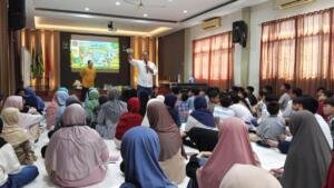Belajar dari Sang Maestro Melon, Siswa Kelas 6 Sulap Air AC Menjadi Harapan Panen