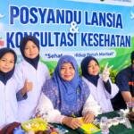 Talent Dokcil SD Mumtaz Praktikkan Ilmu di Posyandu Lansia