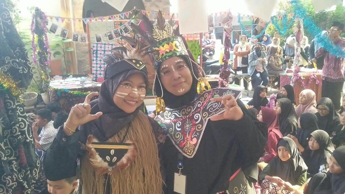 Totalitas Tanpa Batas, Kepala Suku Dayak Ada di Kreatif 20
