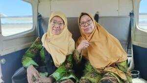 Pengalaman Pertama Naik Pesawat Kecil Susi Air Bersama Ketua Umum PP Aisyiyah