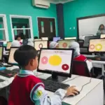 Asyiknya Belajar TIK, Siswa Kelas 1 SD Mumtaz Berkreasi Menggambar Menggunakan Komputer