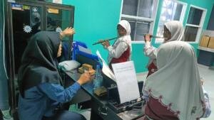 Mengasah Bakat Bermusik melalui Talent Flute SD Mumtaz
