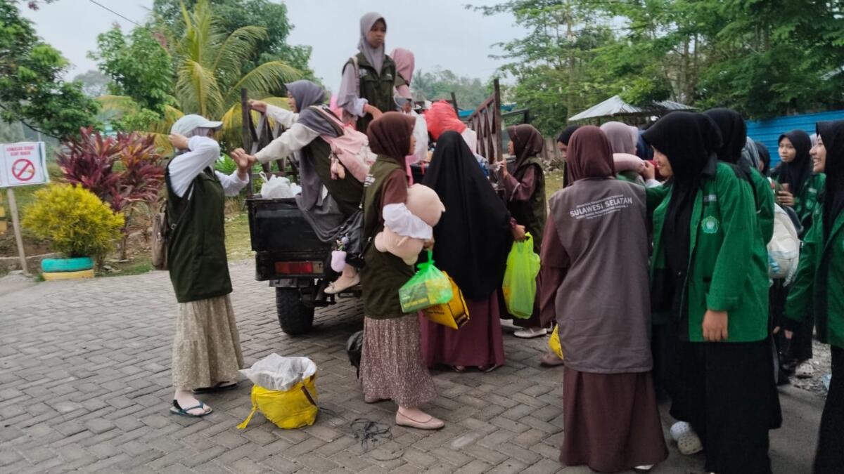 Disambut Bagaikan Pahlawan, Santri Balebo Pulang Bawa Emas Tilawah KSMN ke-2 Malang