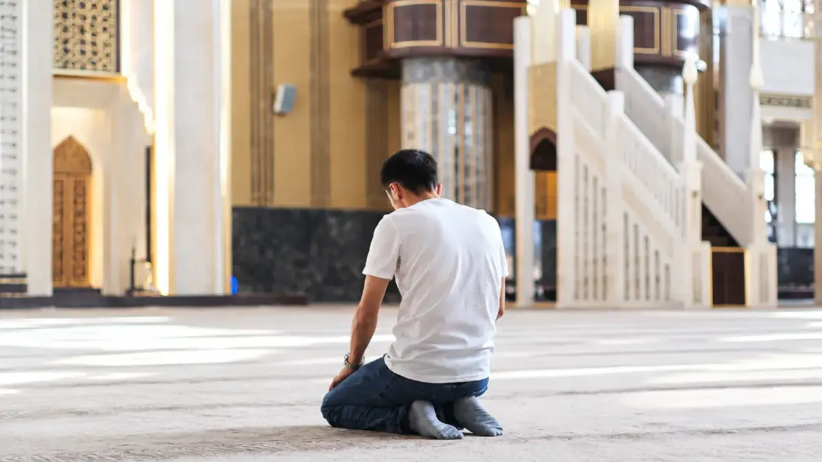 Rezeki Dicari, Allah Jangan Ditinggalkan