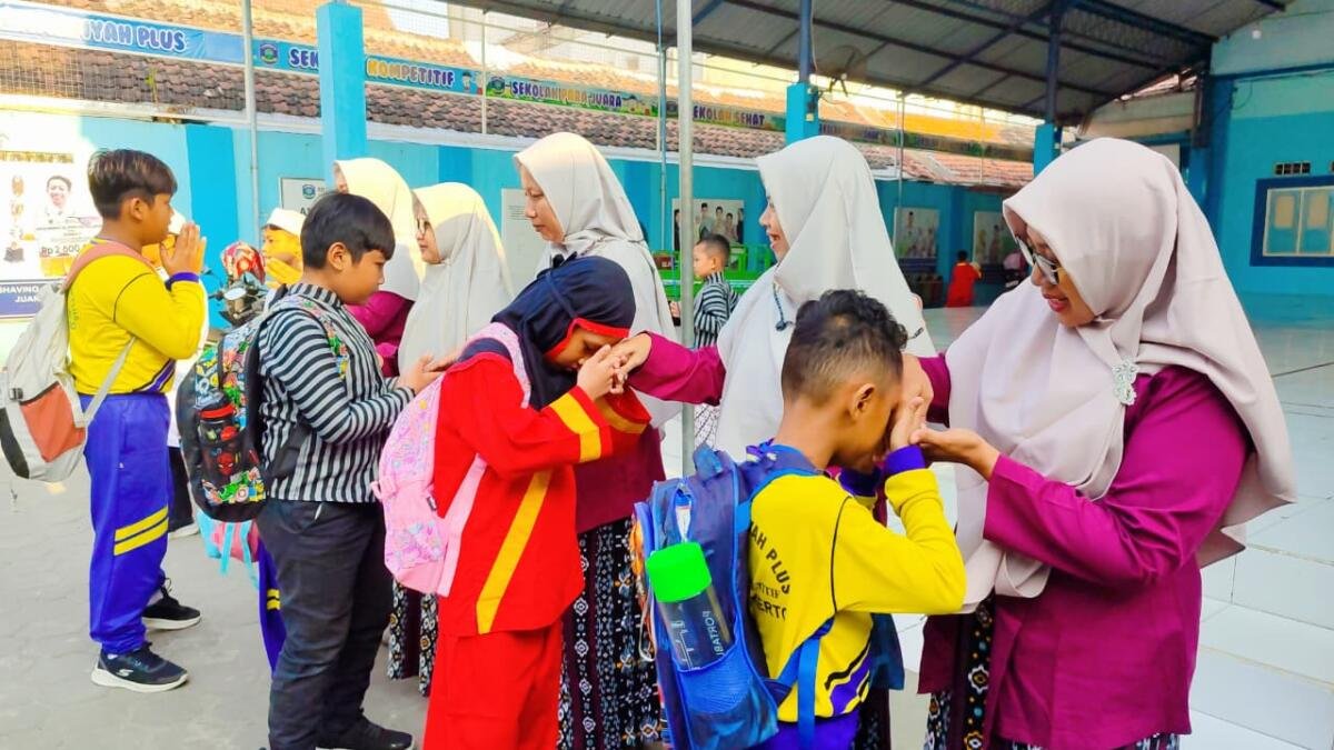 Karakter Islami Diterapkan SD Muhammadiyah Plus Kota Mojokerto Melalui Program Dua Pekan Satu Hadits