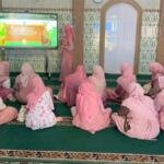Guru PAUD ABA Percontohan Manfaatkan Waktu Pulang Sekolah untuk Belajar PID