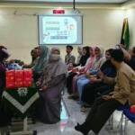Dosen Umsura Kolaborasi dengan SMP Muhammadiyah 10 Surabaya Gelar Pemeriksaan Kesehatan dan Pendampingan Pembukuan