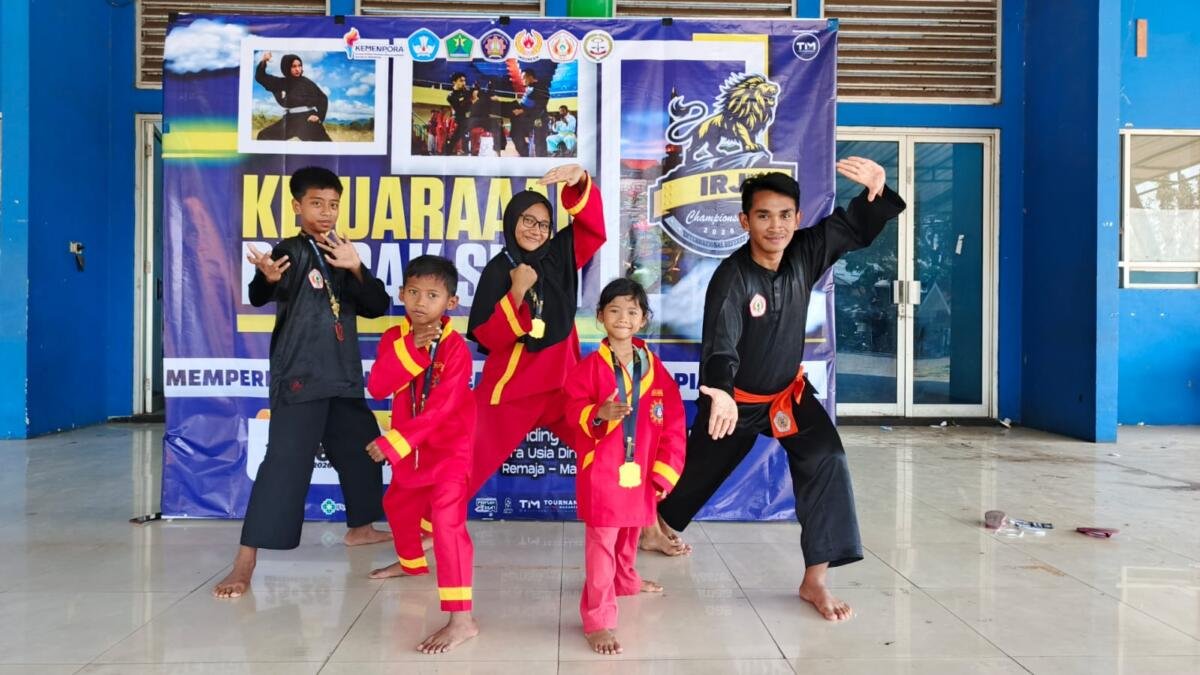 Tapak Suci Perguruan Muhammadiyah Dengok Borong 4 Medali di Kejuaraan Pencak Silat IRJ 24 Tingkat Nasional di Malang