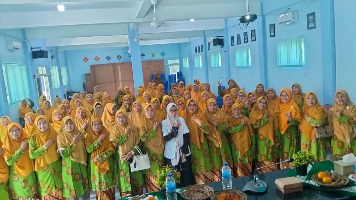 Wilker IV PDA Lamongan Gelar Pelatihan Muballighot dan Kajian Kesehatan Reproduksi Wanita