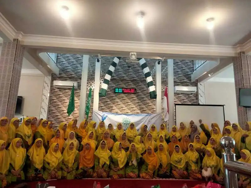 Dari Al-Muddatstsir Hingga Kupon Surga: PCA Gresik Bangkitkan Tujuh Perempuan Berkemajuan