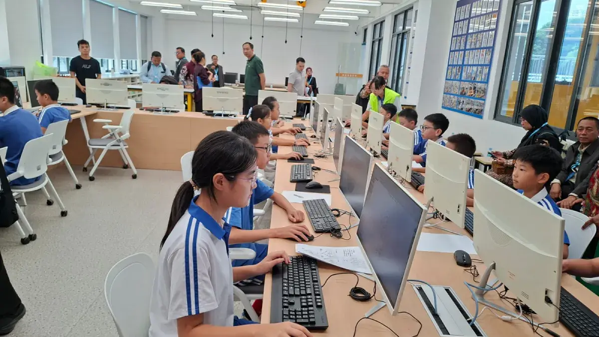 Shenzhen Futian Shixia School, Saat Anak Kelas Empat Mulai Belajar Kedirgantaraan
