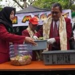 Pesmaba Gen 26 UMM Ubah Sampah Jadi Maggot, Eco-Enzyme dan Produk Bernilai Guna