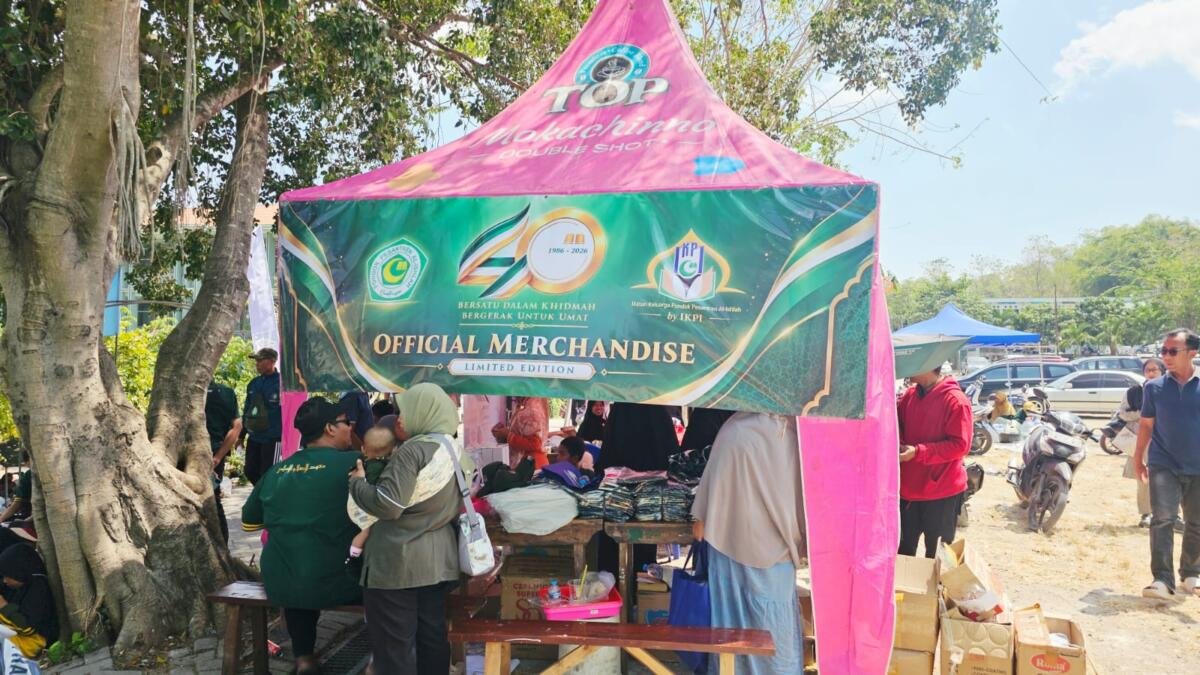 Lapak Merchandise IKPI Laris Manis di Masyan 4 Dasawarsa Al-Ishlah, Satu Logo Sejuta Cerita Jadi Buruan