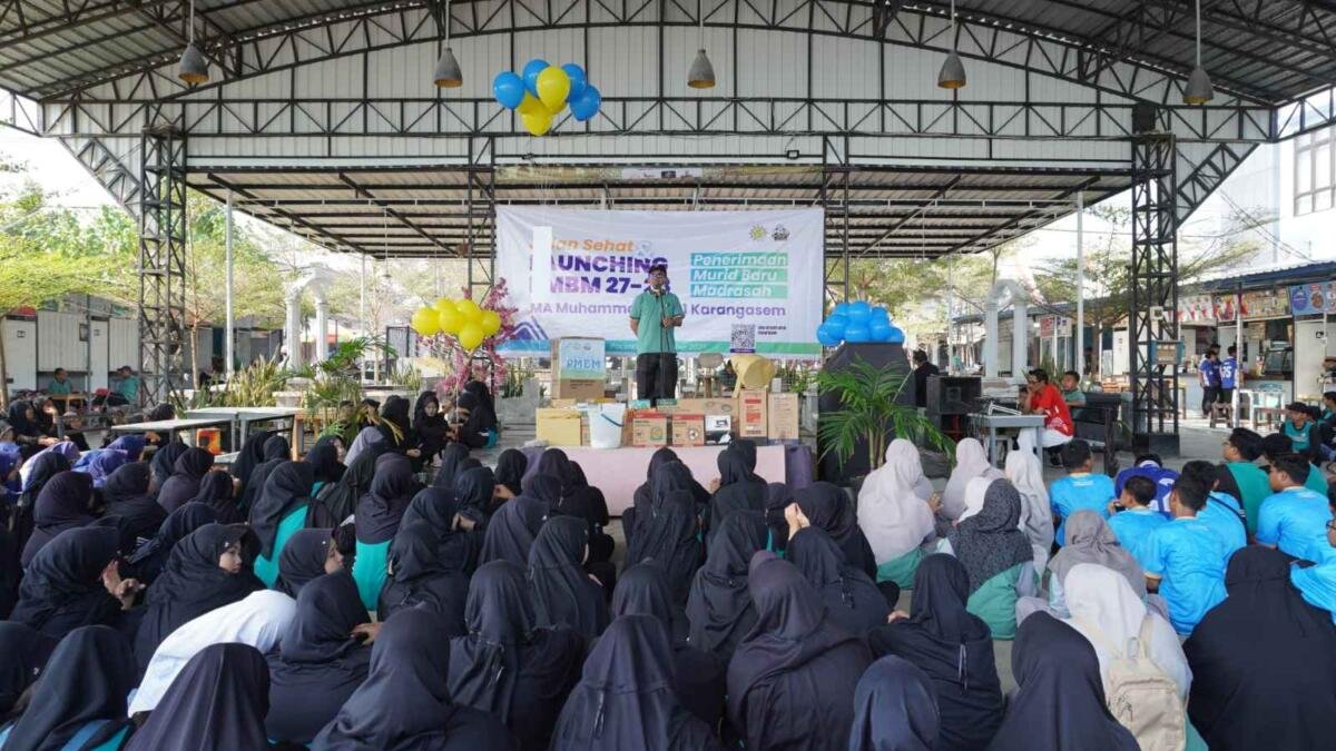 Launching PMBM 2027/2028, Mamsaka Gelar Jalan Sehat Bersama Guru, Siswa, dan Alumni