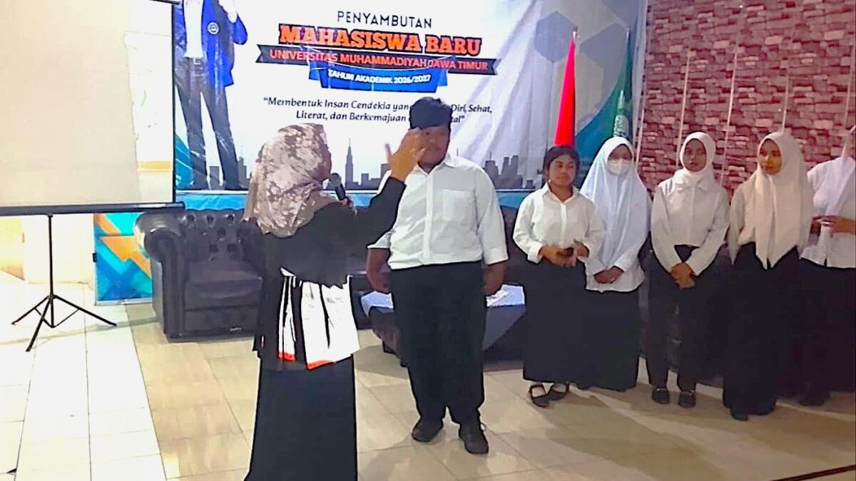 Mahasiswa Baru UMJT Madiun Dibekali Soft Skill Public Speaking